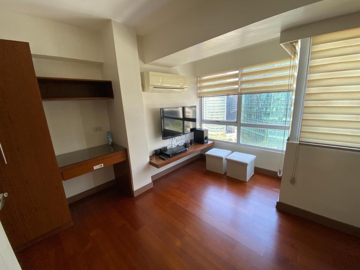 Comfy And Cozy 2Br Condo In Bgc With Wifi And Netflix Manila Exterior photo