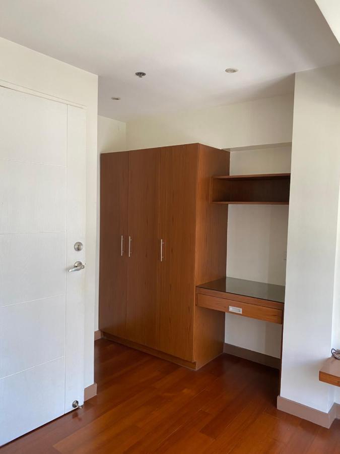 Comfy And Cozy 2Br Condo In Bgc With Wifi And Netflix Manila Exterior photo